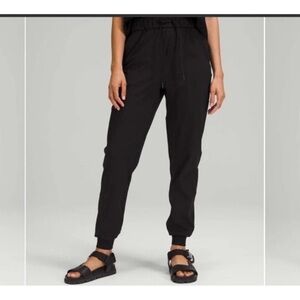 Lululemon Women’s Stretch High-Rise Jogger  Drawcord
